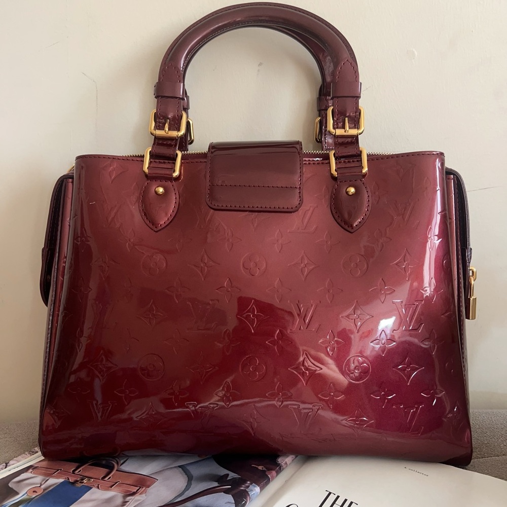 LOUIS VUITTON Amarante
Melrose Avenue Vernis Monogram
Satchel - Picture 6 of 9
